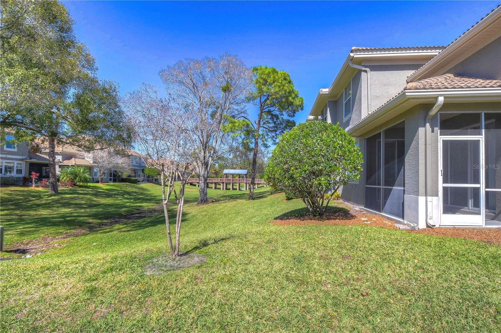 COVERED BRIDGE TWNHMS - Residential Lease