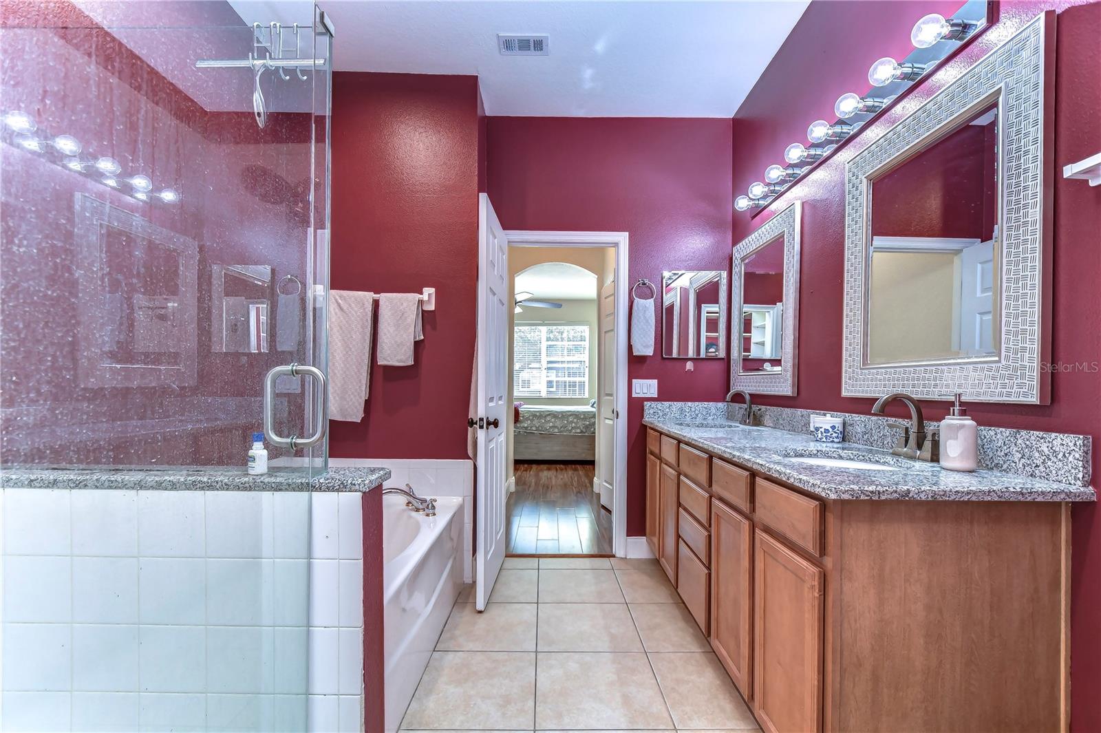 COVERED BRIDGE TWNHMS - Residential Lease