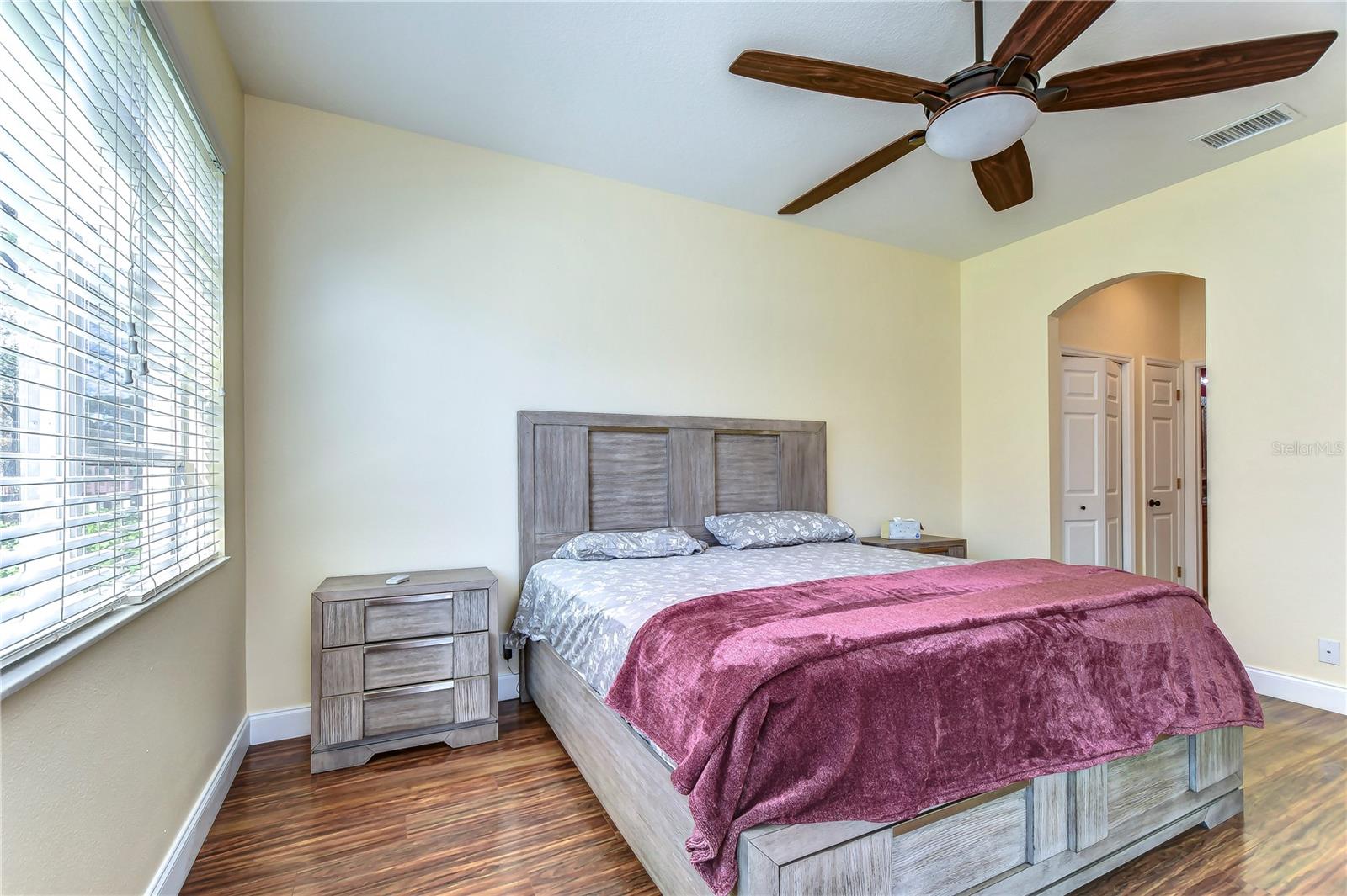 COVERED BRIDGE TWNHMS - Residential Lease