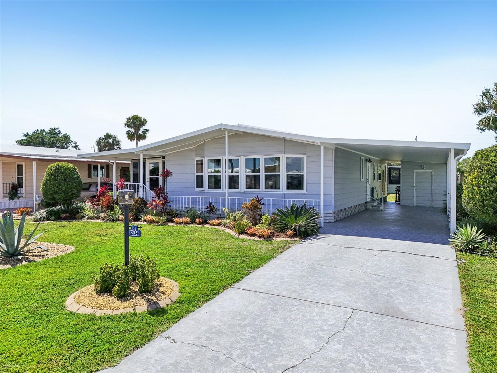8534 IMPERIAL CIRCLE