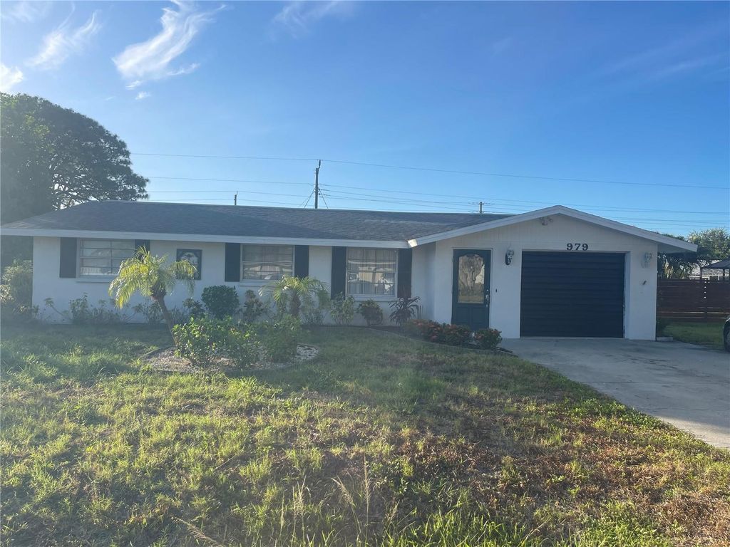 Photo of 979 Kimball Road, Venice, FL 34293 (MLS # N6144459)