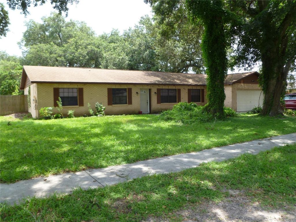 Photo of 803 Bills Circle, Brandon, FL 33511 (MLS # T3547766)