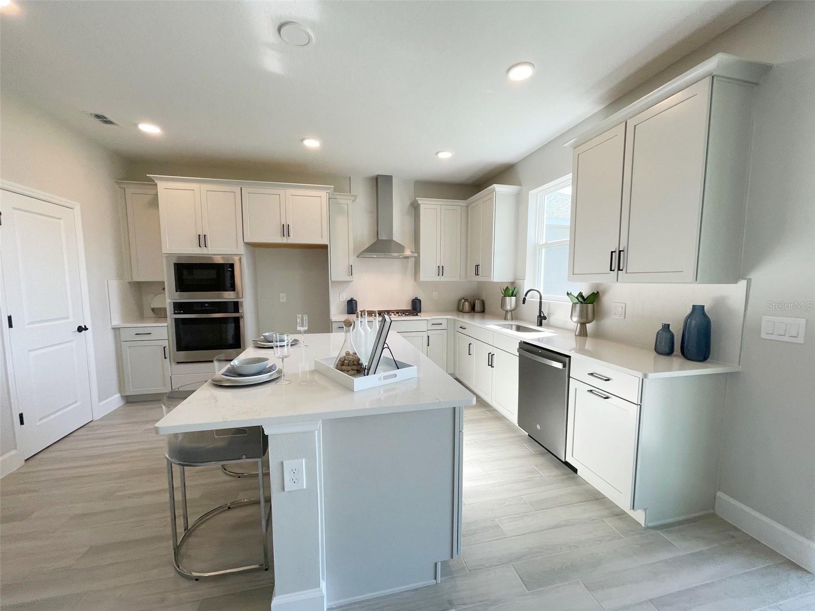 5261 HIGH LINE DRIVE