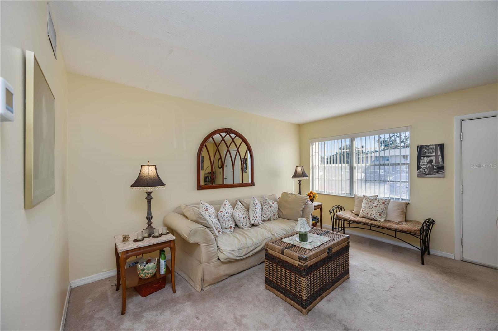 SUMMER LAKES - Residential