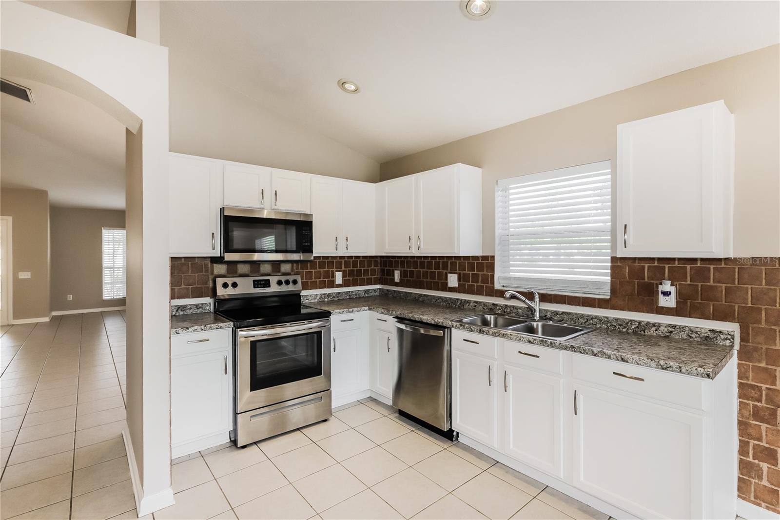 SOUTH COVE PH 1 - Residential
