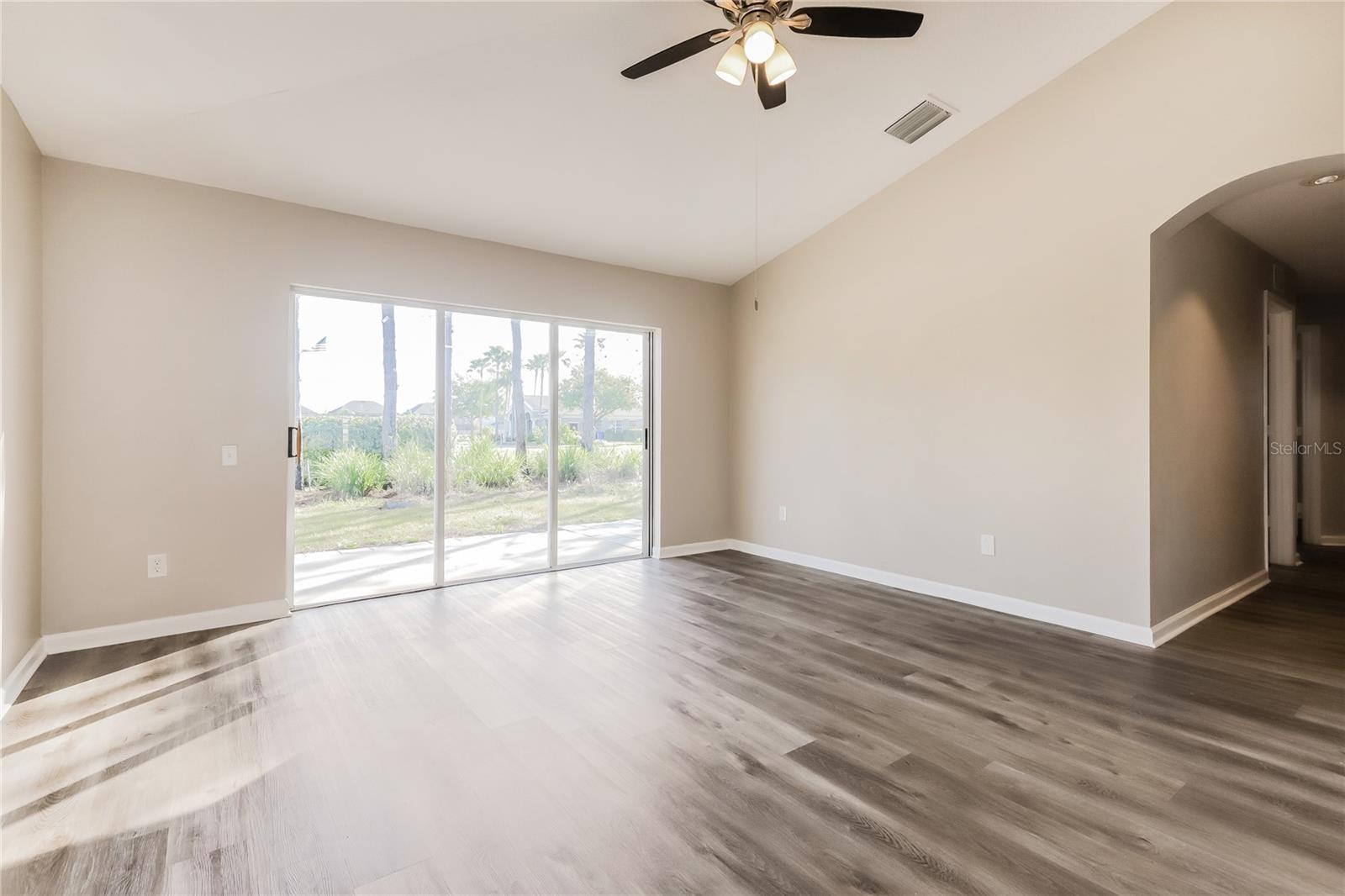 SOUTH COVE PH 1 - Residential