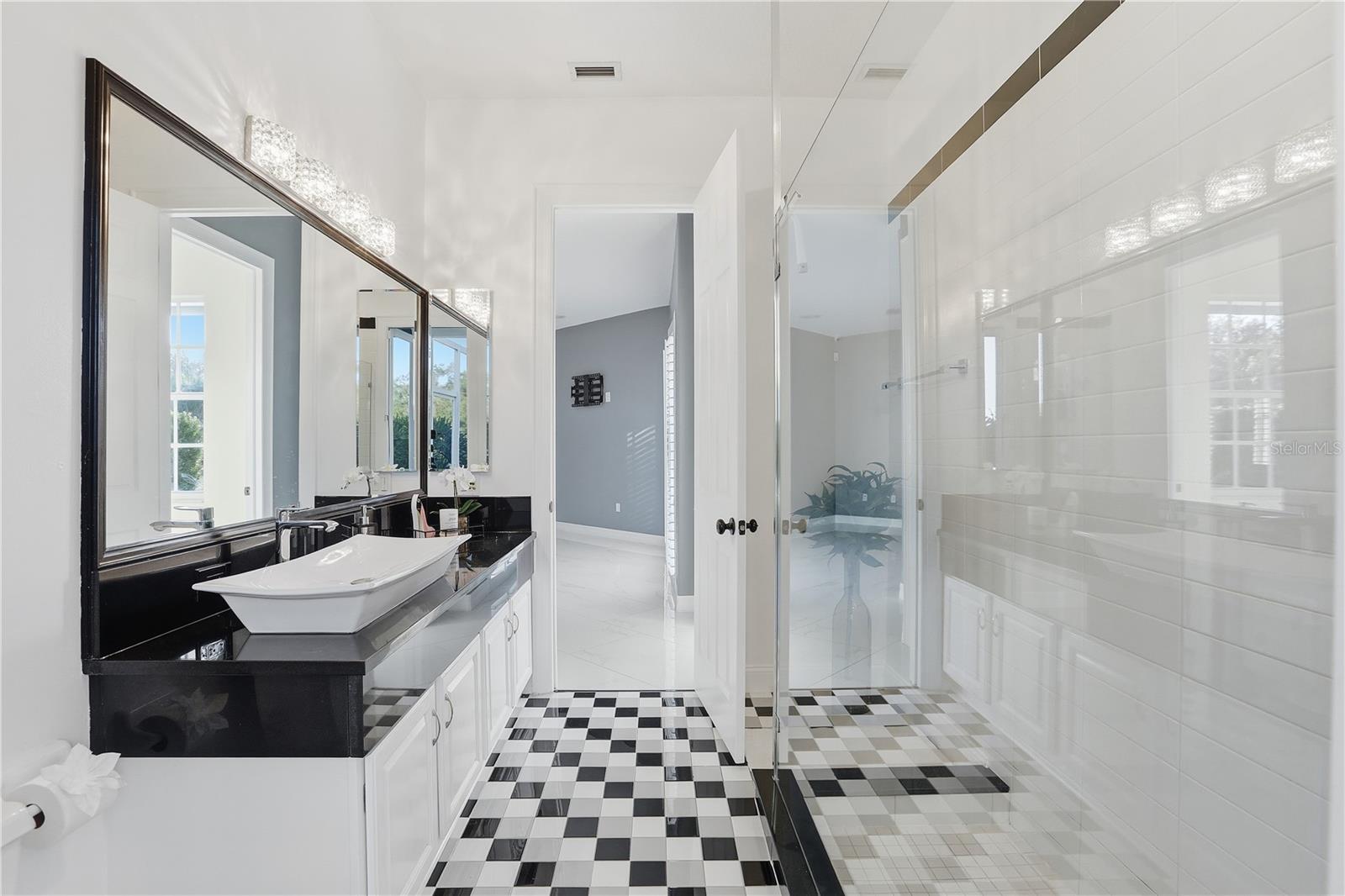 CRESCENT OAKS COUNTRY CLUB REGENCY PH 2 - Residential