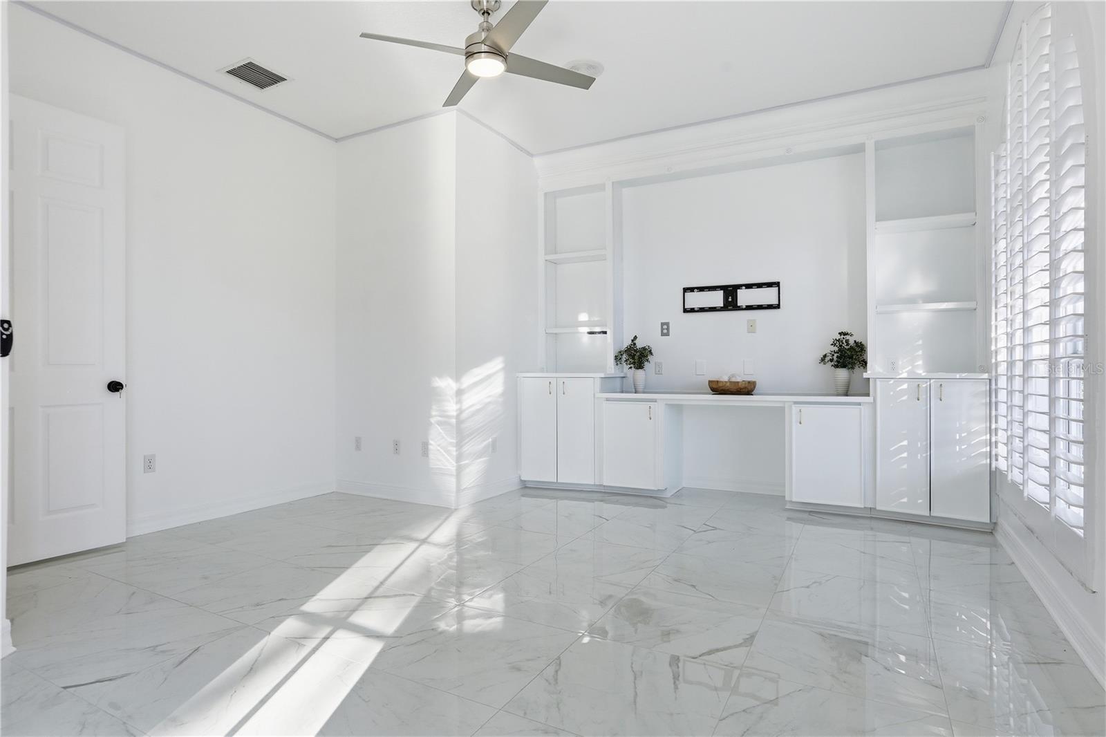CRESCENT OAKS COUNTRY CLUB REGENCY PH 2 - Residential