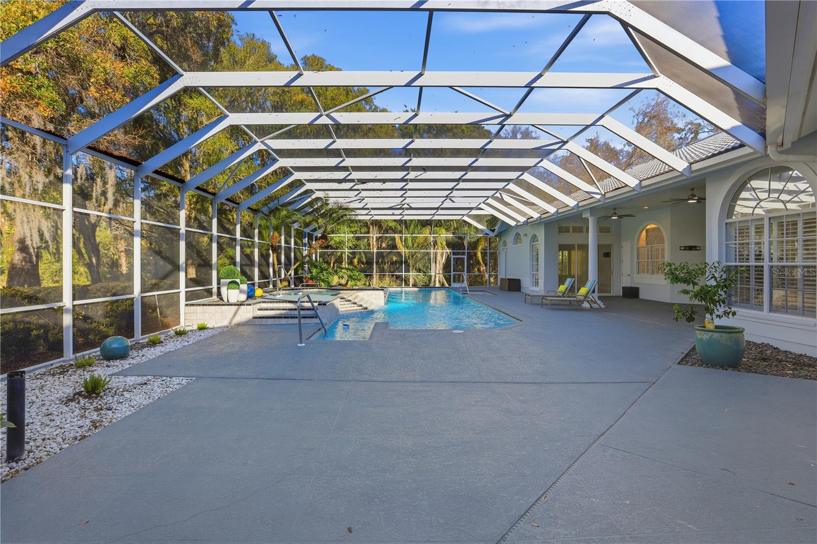 CRESCENT OAKS COUNTRY CLUB REGENCY PH 2 - Residential