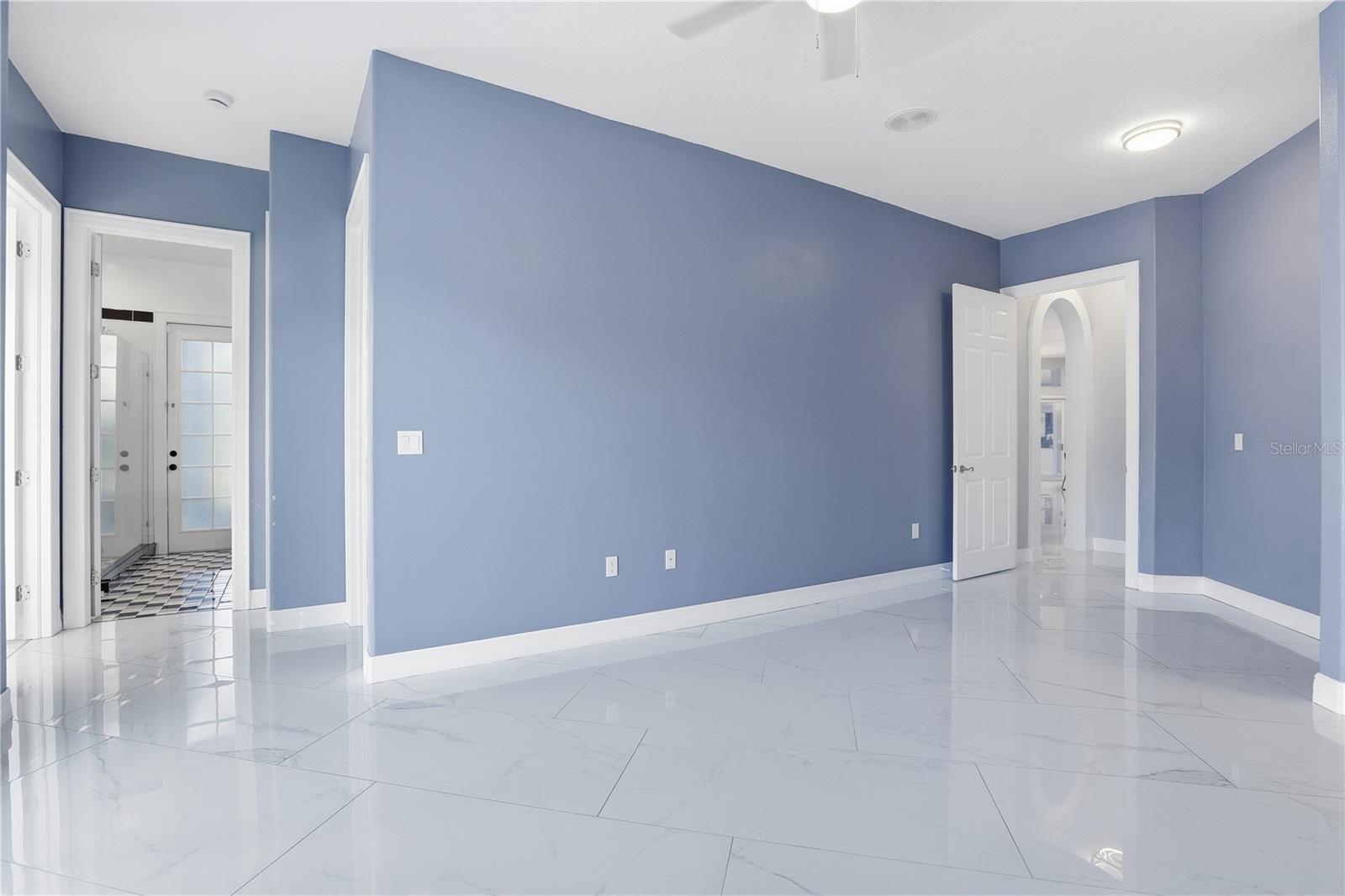 CRESCENT OAKS COUNTRY CLUB REGENCY PH 2 - Residential