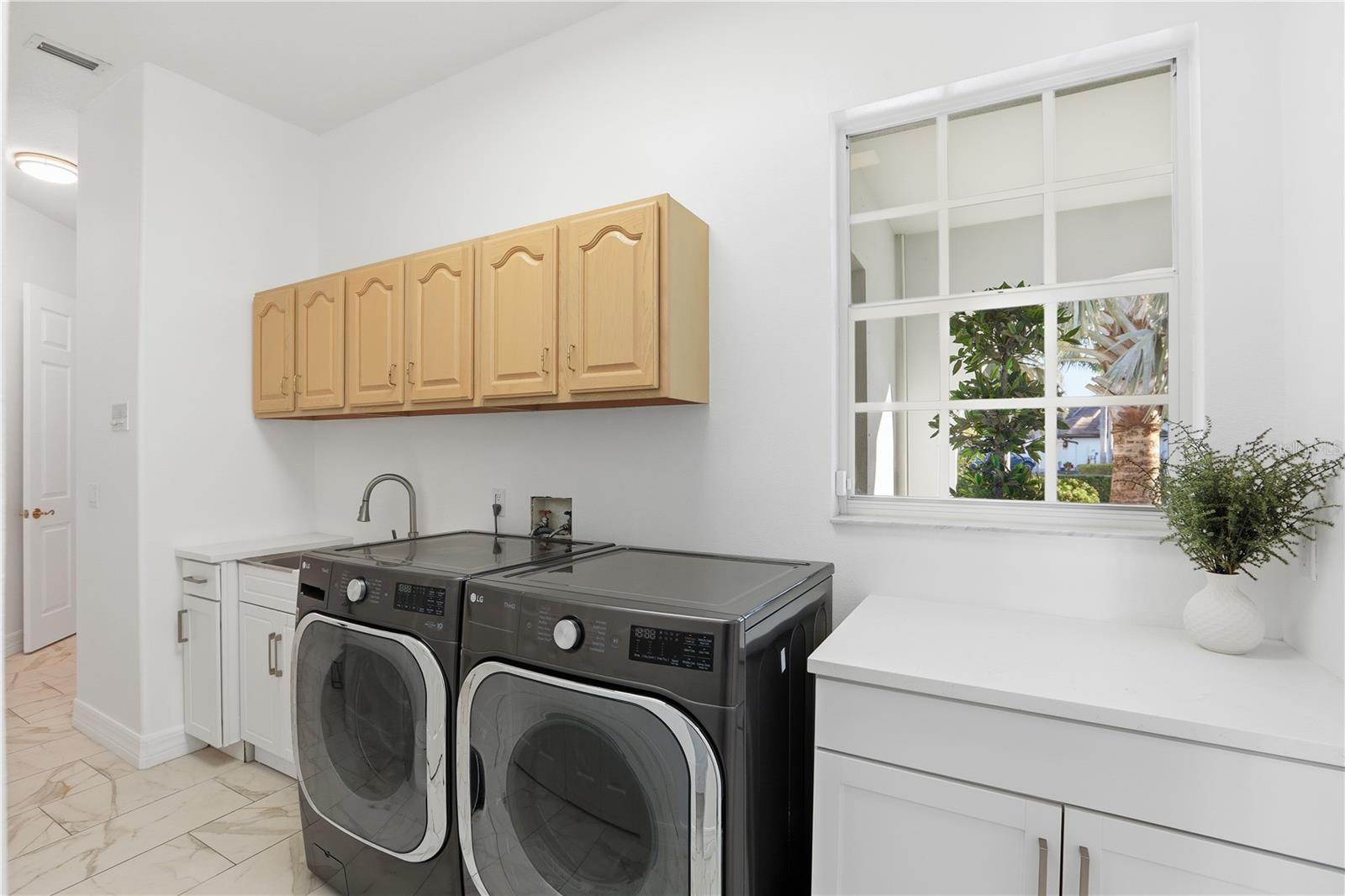CRESCENT OAKS COUNTRY CLUB REGENCY PH 2 - Residential