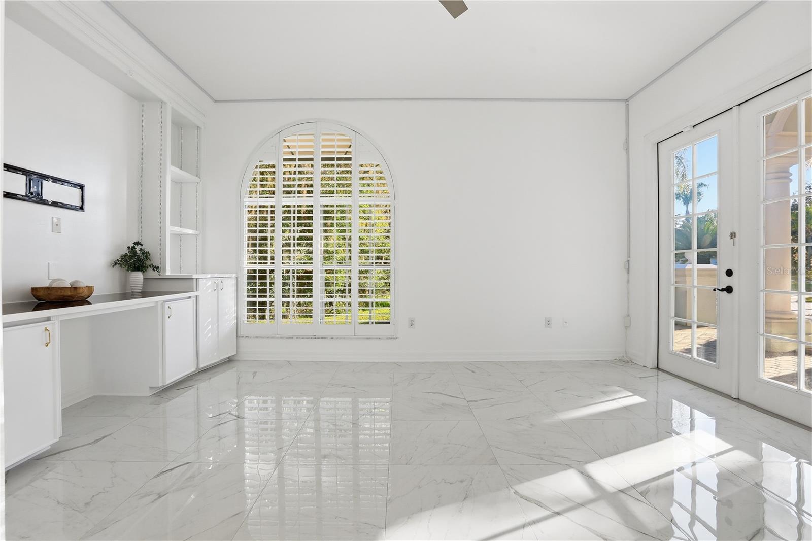 CRESCENT OAKS COUNTRY CLUB REGENCY PH 2 - Residential