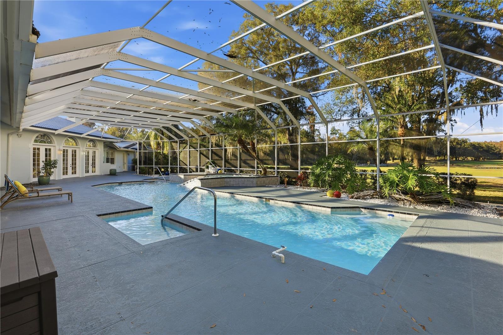 CRESCENT OAKS COUNTRY CLUB REGENCY PH 2 - Residential