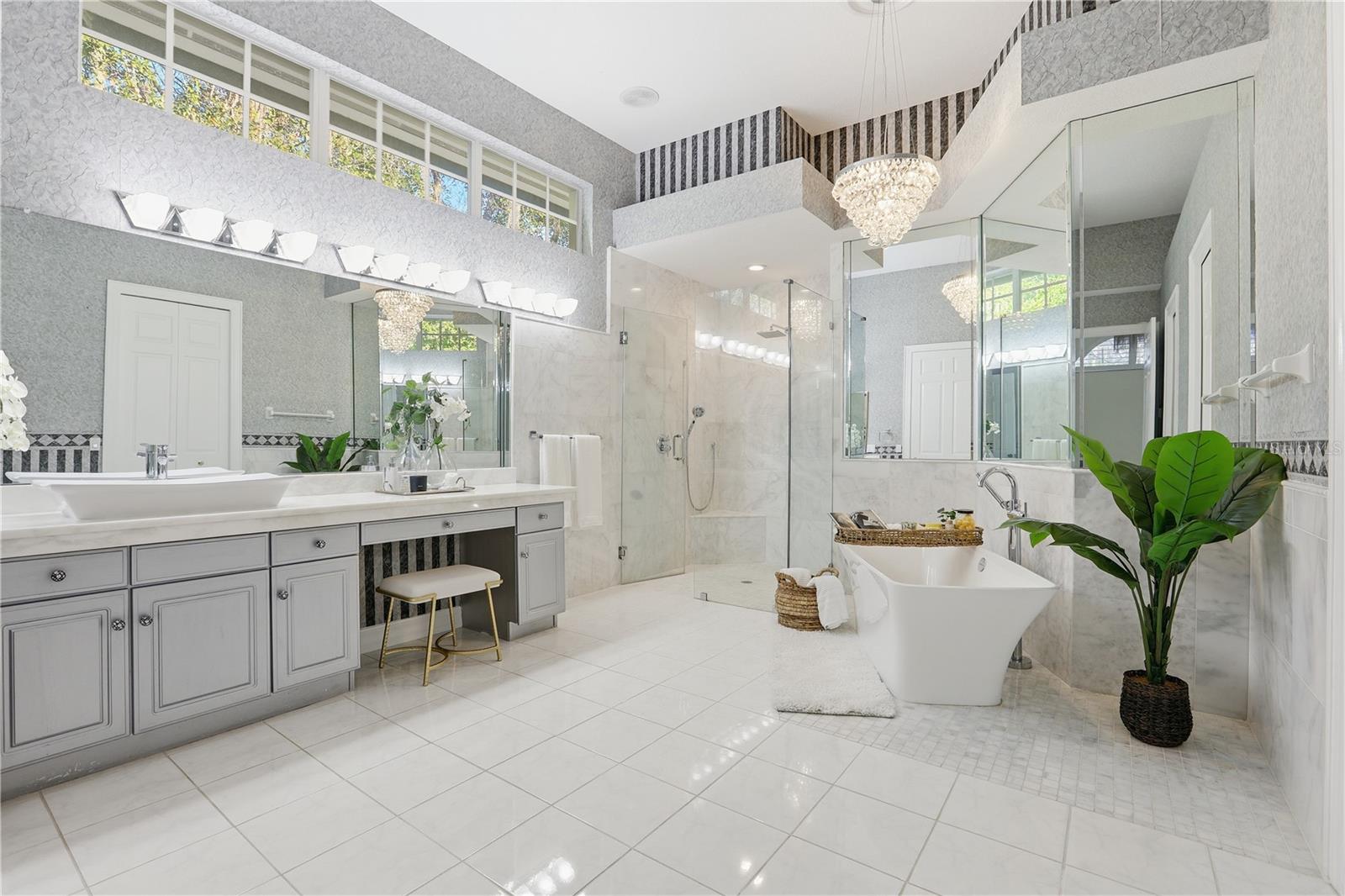 CRESCENT OAKS COUNTRY CLUB REGENCY PH 2 - Residential