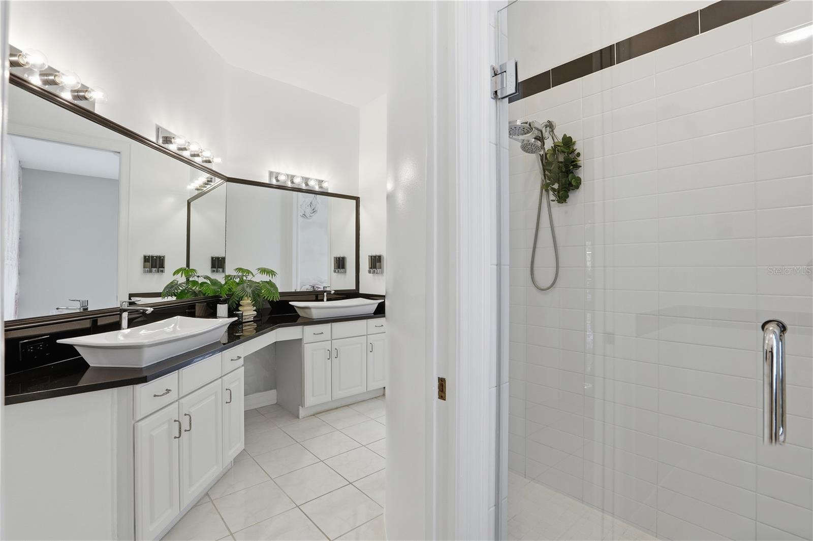 CRESCENT OAKS COUNTRY CLUB REGENCY PH 2 - Residential