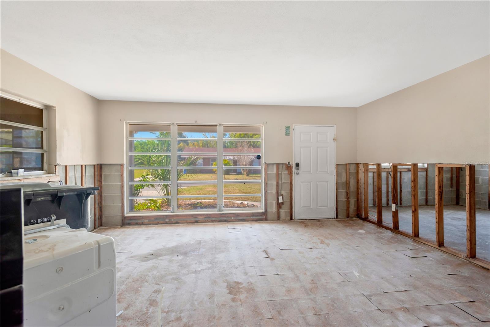 CAREYS PIRATE POINT - Residential