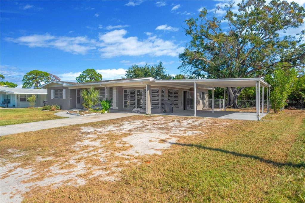 Photo of 123 18th Street NW, Ruskin, FL 33570 (MLS # TB8451645)