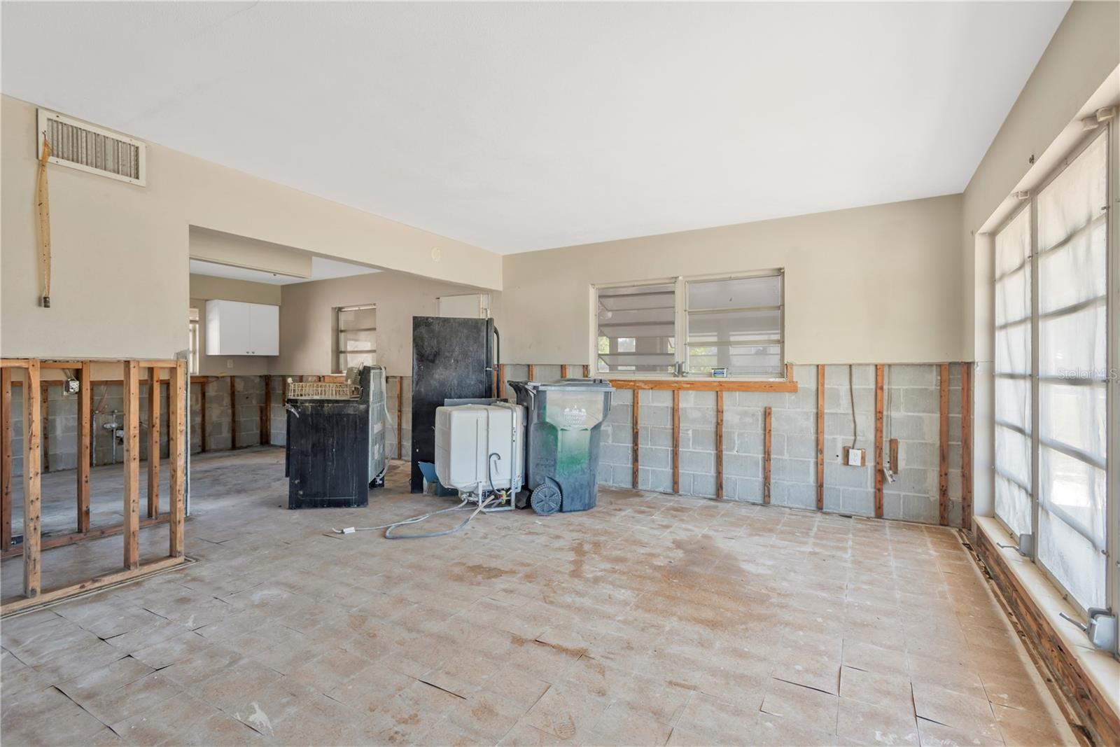 CAREYS PIRATE POINT - Residential