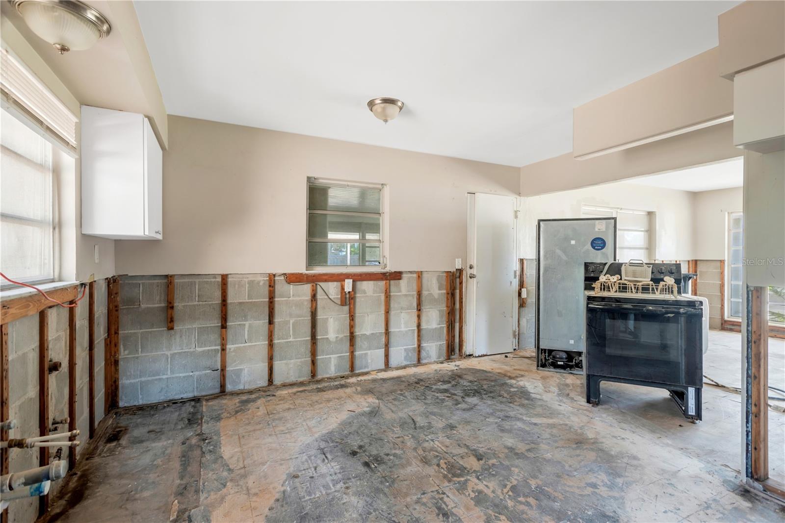 CAREYS PIRATE POINT - Residential