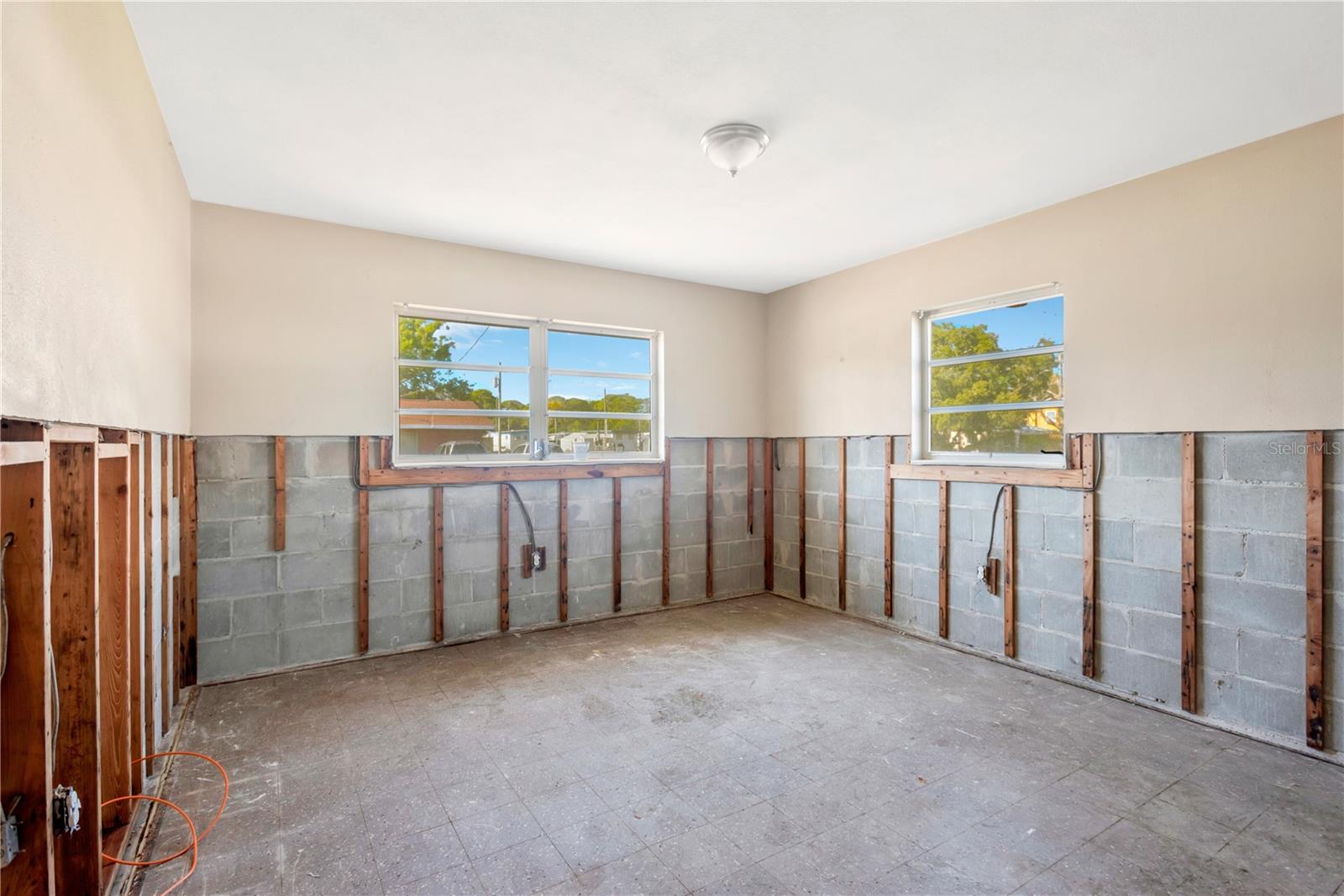 CAREYS PIRATE POINT - Residential