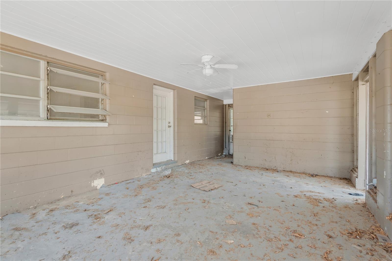 CAREYS PIRATE POINT - Residential