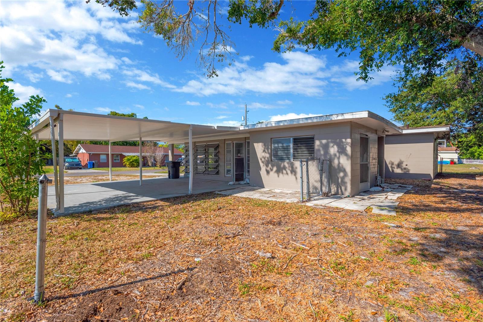 CAREYS PIRATE POINT - Residential