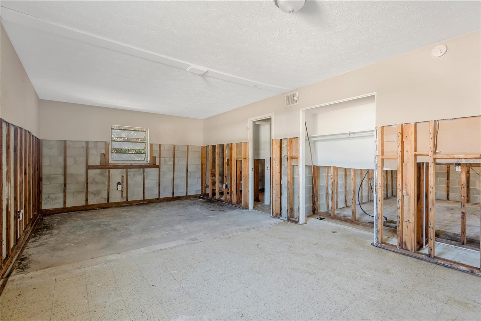 CAREYS PIRATE POINT - Residential