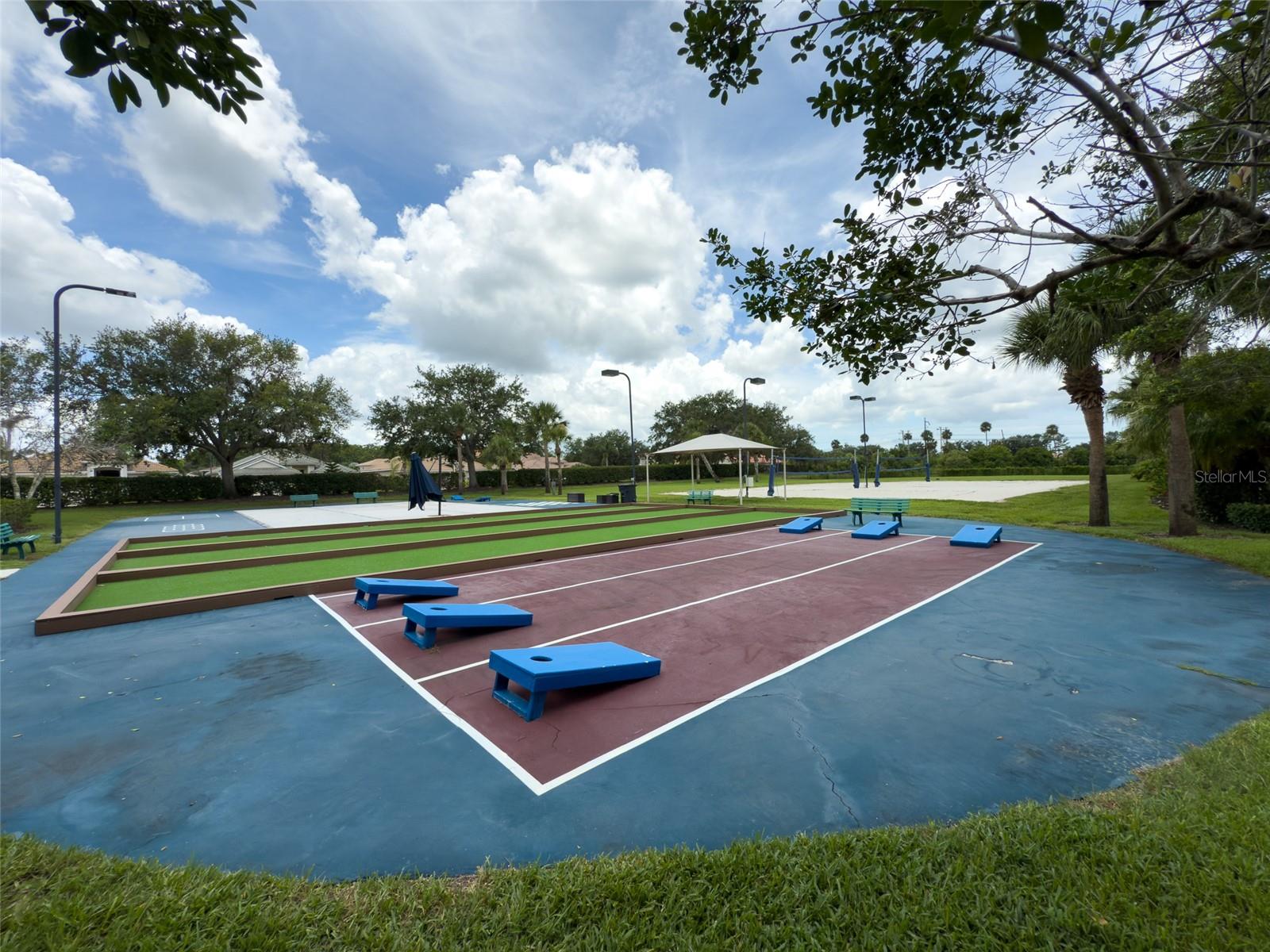 STONEYBROOK AT HERITAGE HARBOUR - Residential