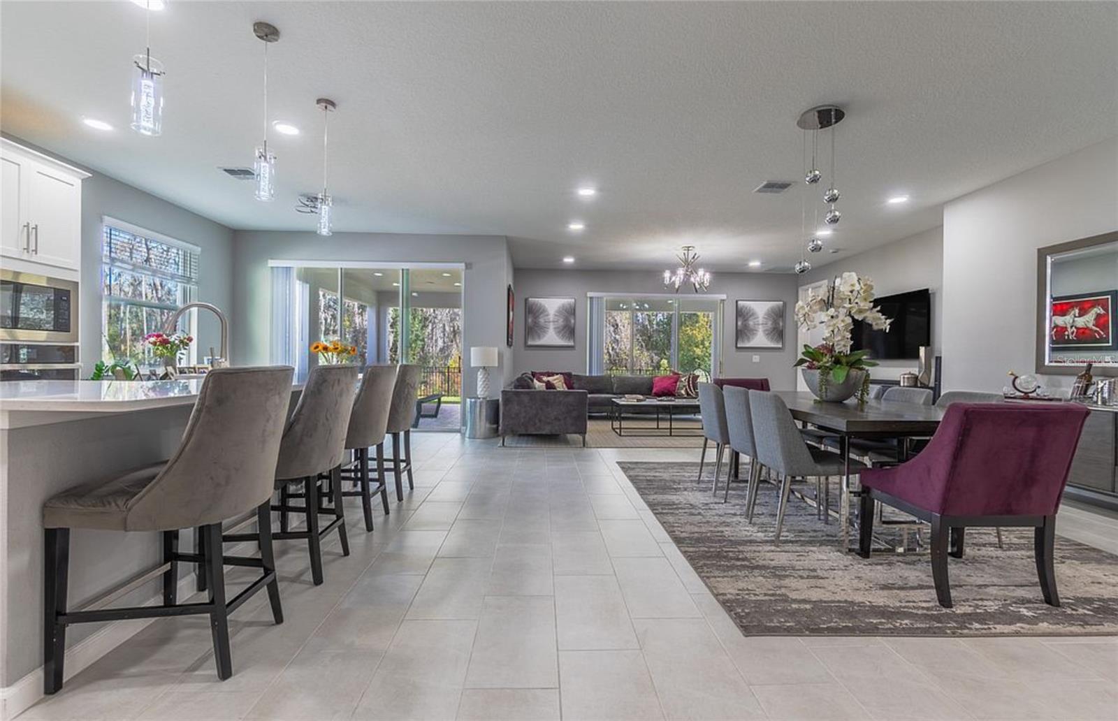 5055 SHADY PINES DR