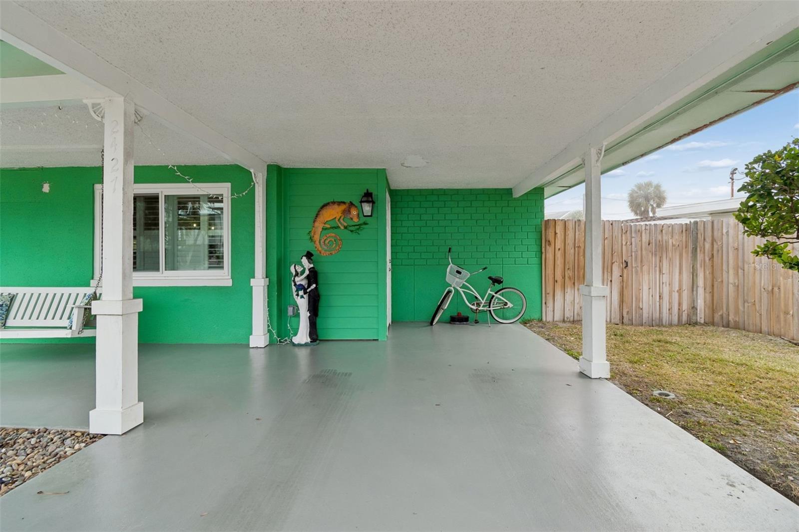 BAYWOOD SHORES - Residential