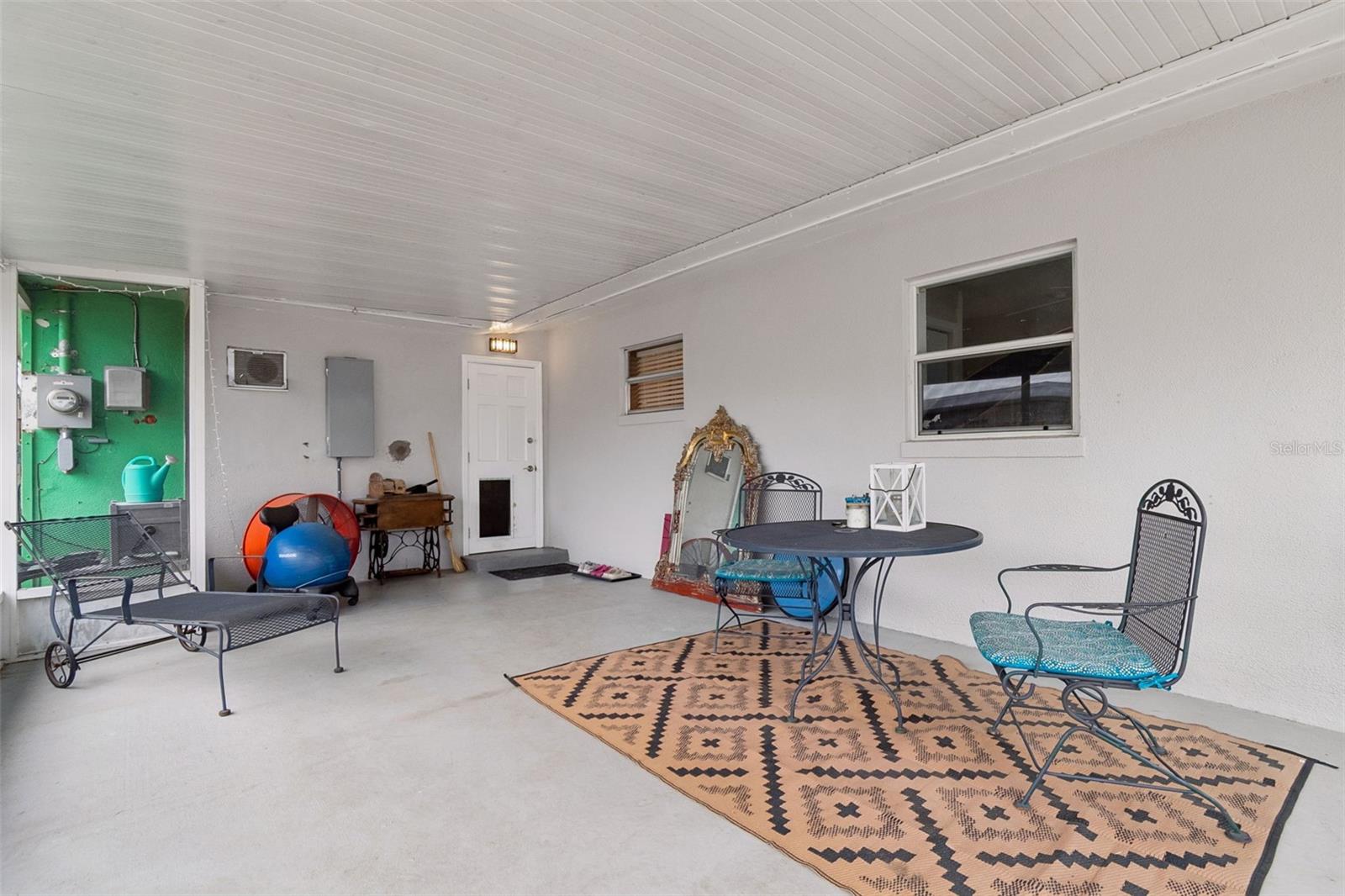 BAYWOOD SHORES - Residential