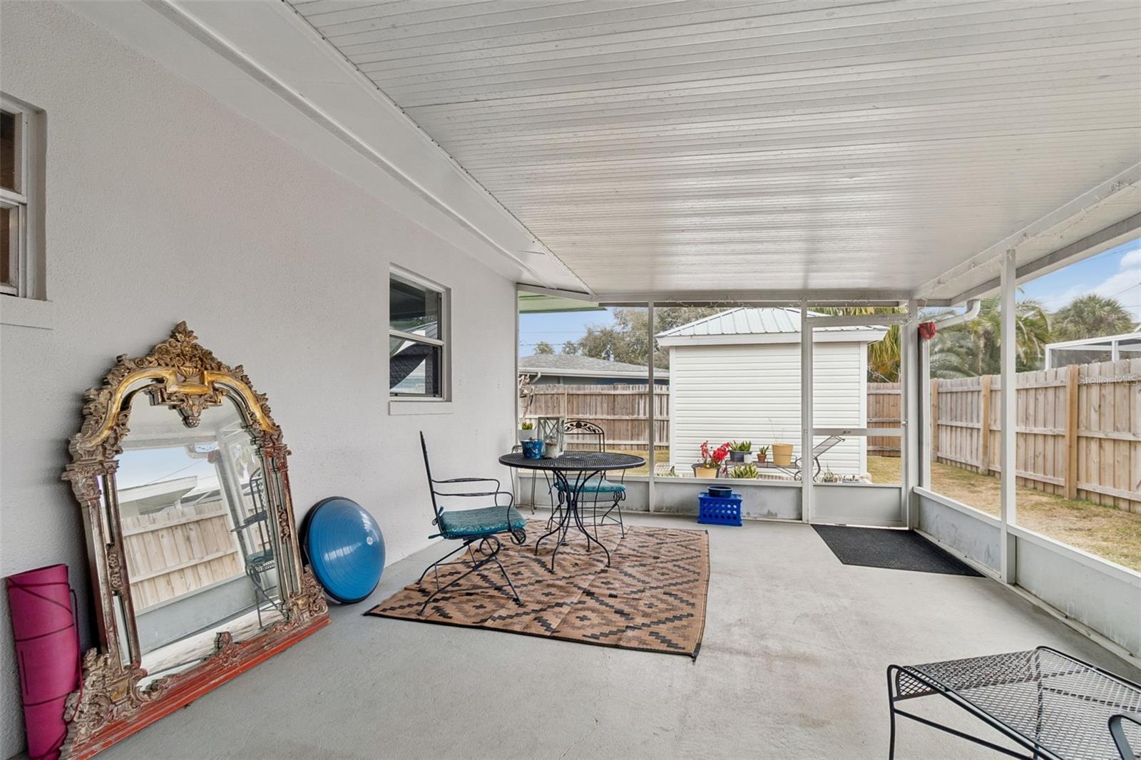 BAYWOOD SHORES - Residential