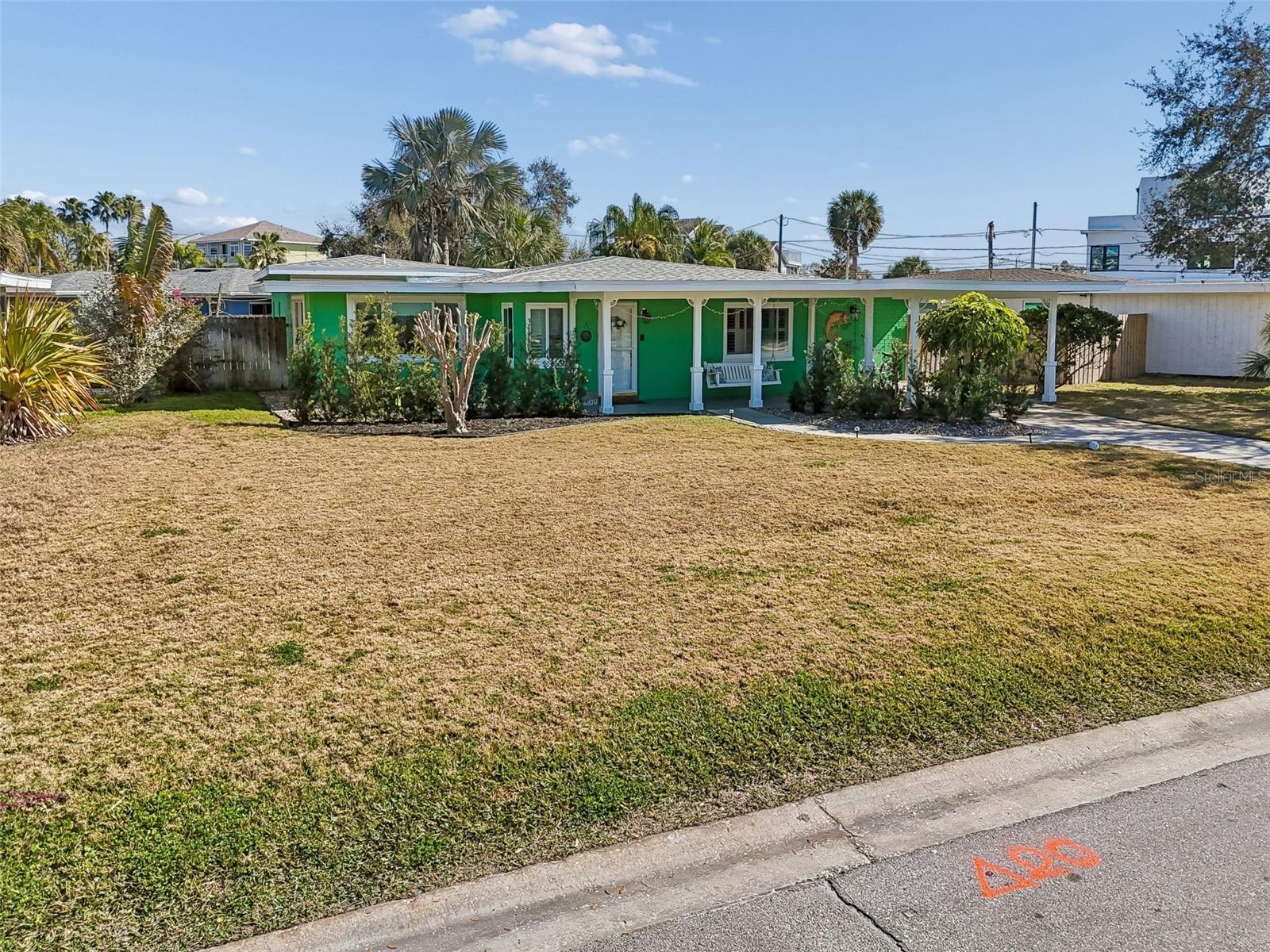 BAYWOOD SHORES - Residential