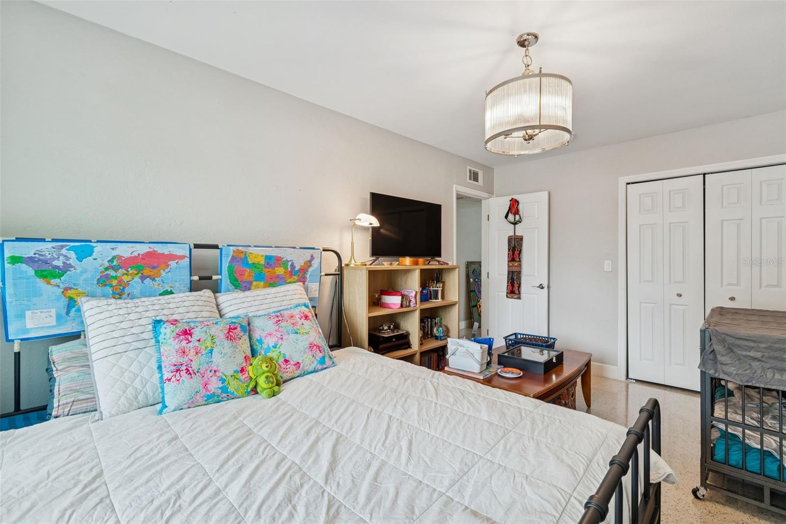 BAYWOOD SHORES - Residential