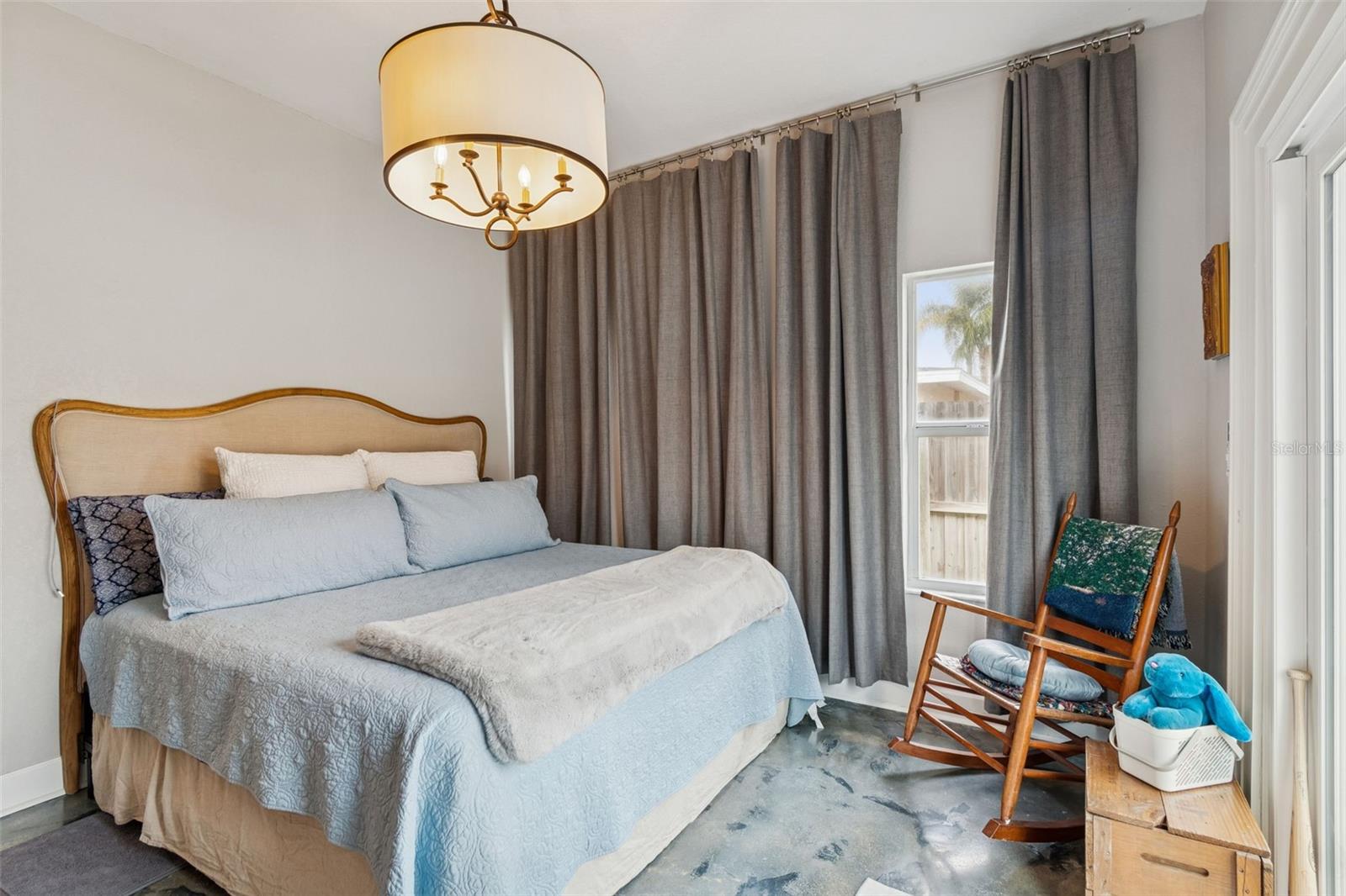 BAYWOOD SHORES - Residential