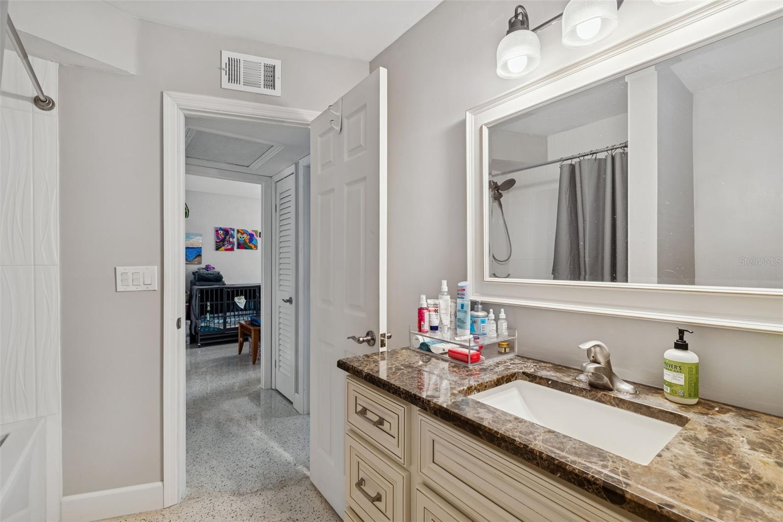 BAYWOOD SHORES - Residential