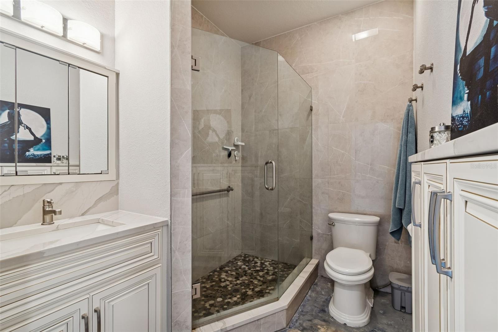 BAYWOOD SHORES - Residential