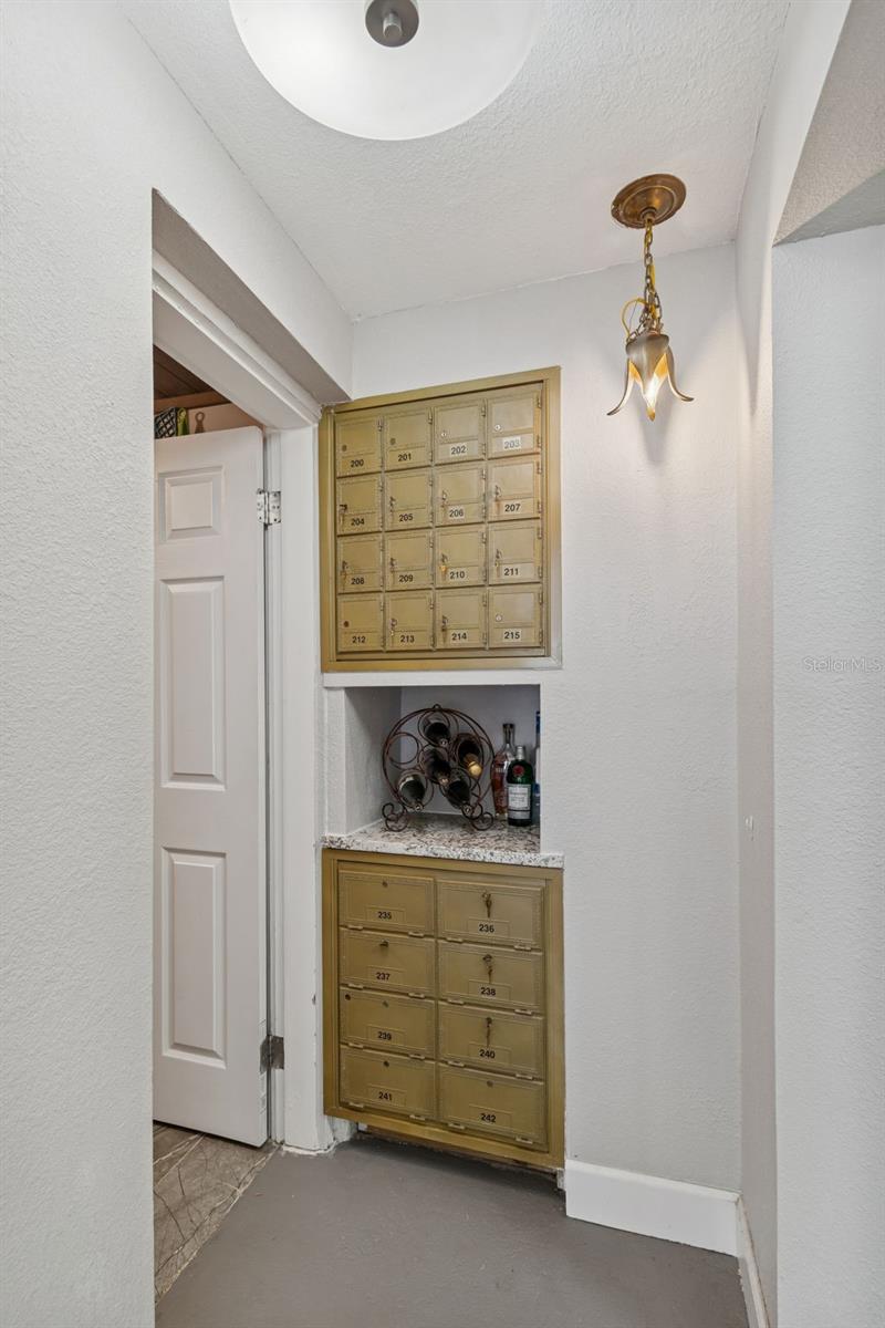 BAYWOOD SHORES - Residential