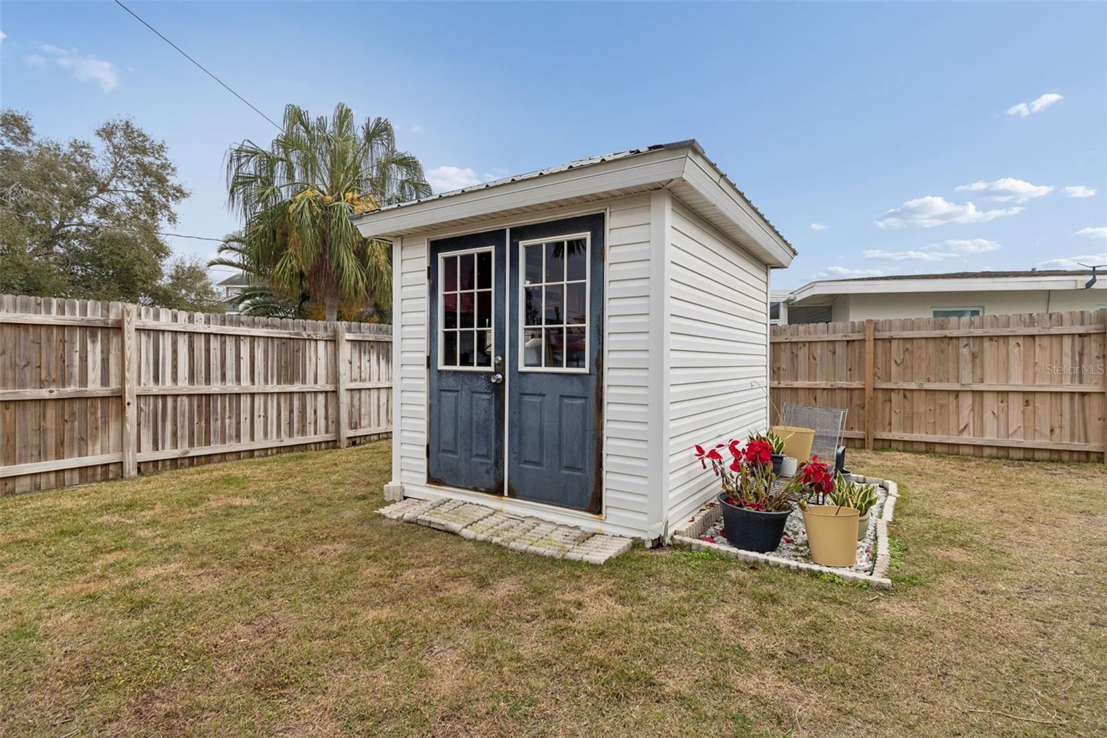 BAYWOOD SHORES - Residential