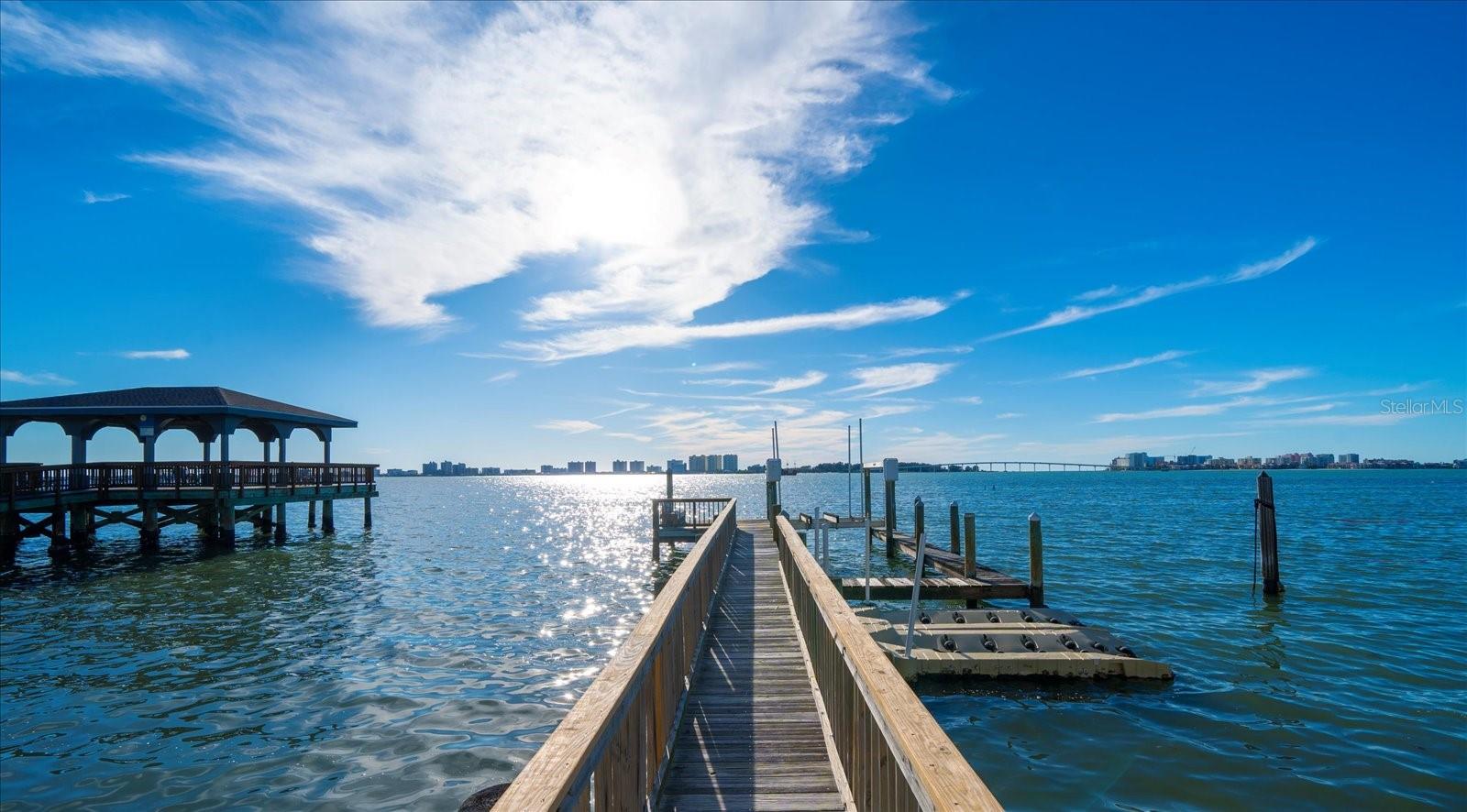 HARBOR OAKS - Residential