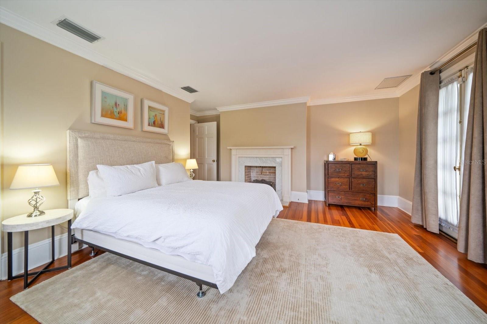 HARBOR OAKS - Residential