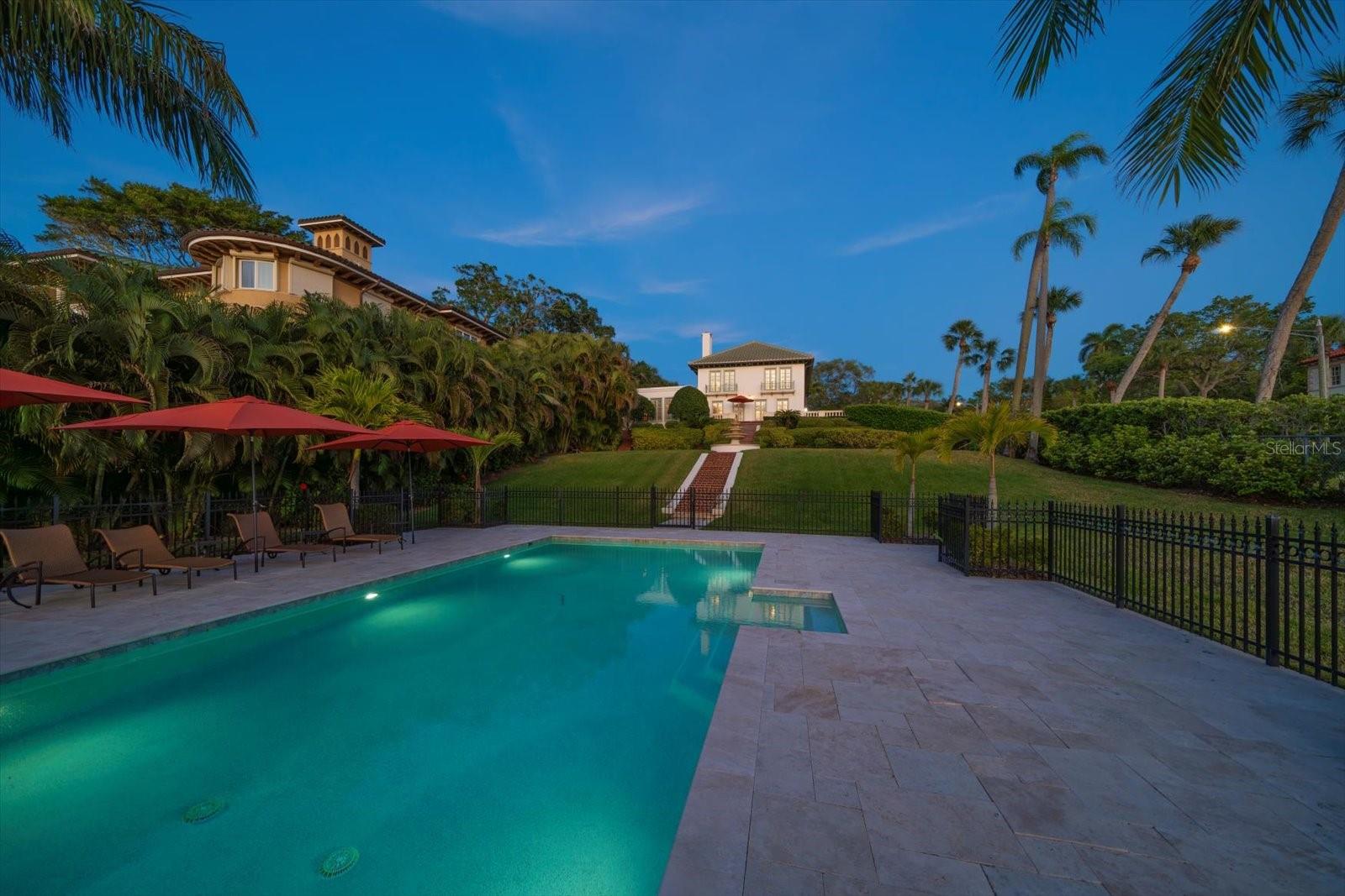 HARBOR OAKS - Residential