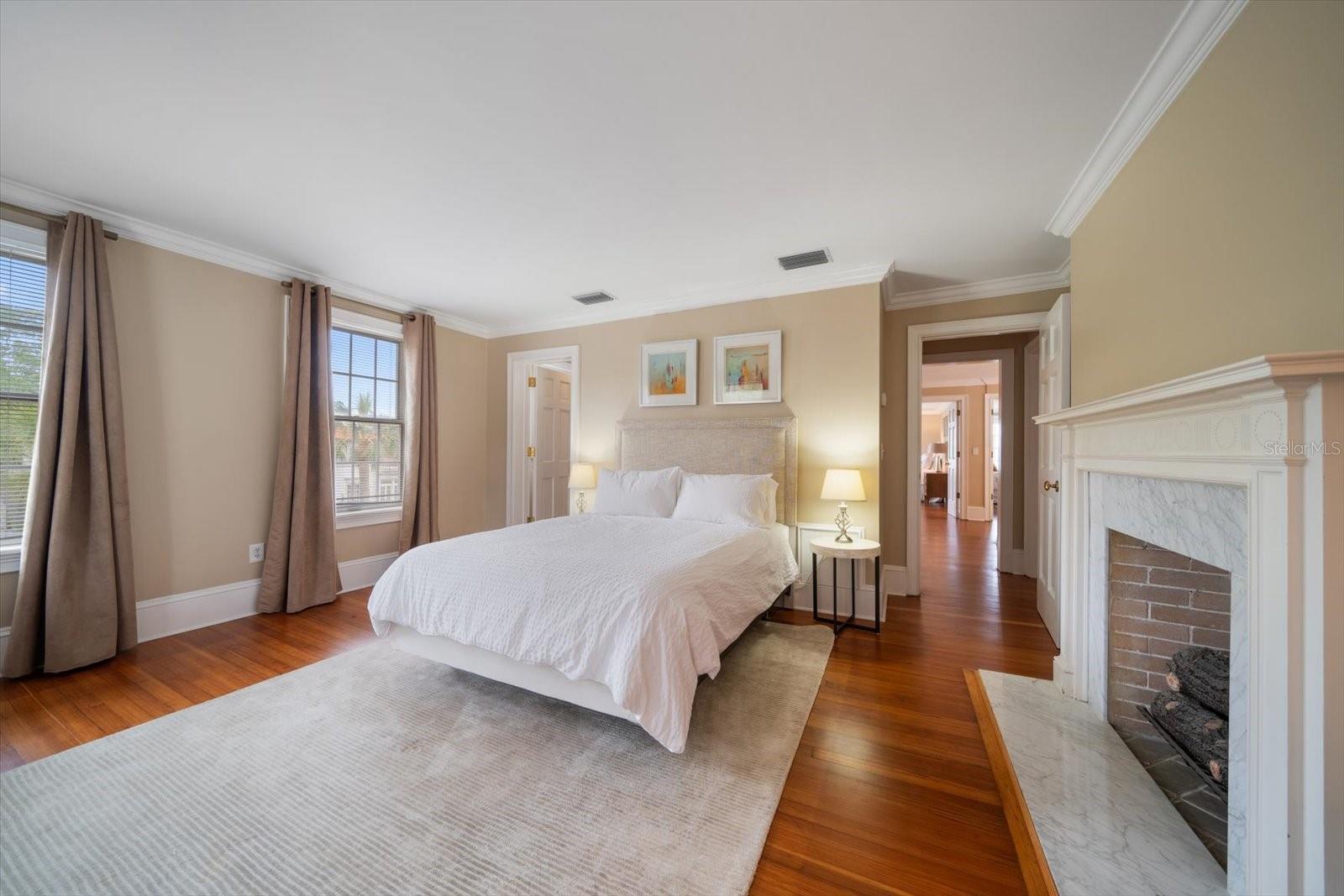 HARBOR OAKS - Residential