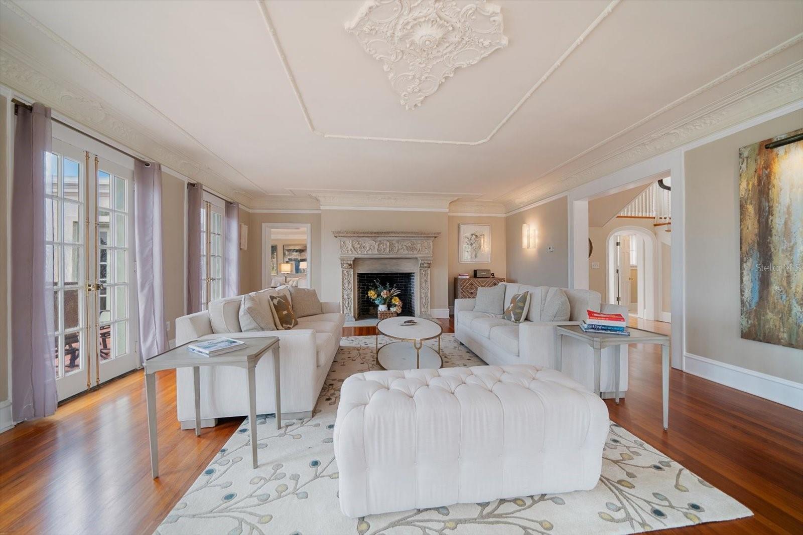 HARBOR OAKS - Residential