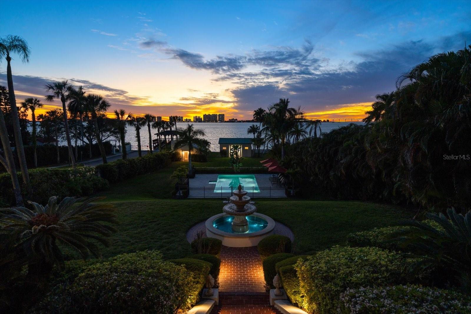 HARBOR OAKS - Residential