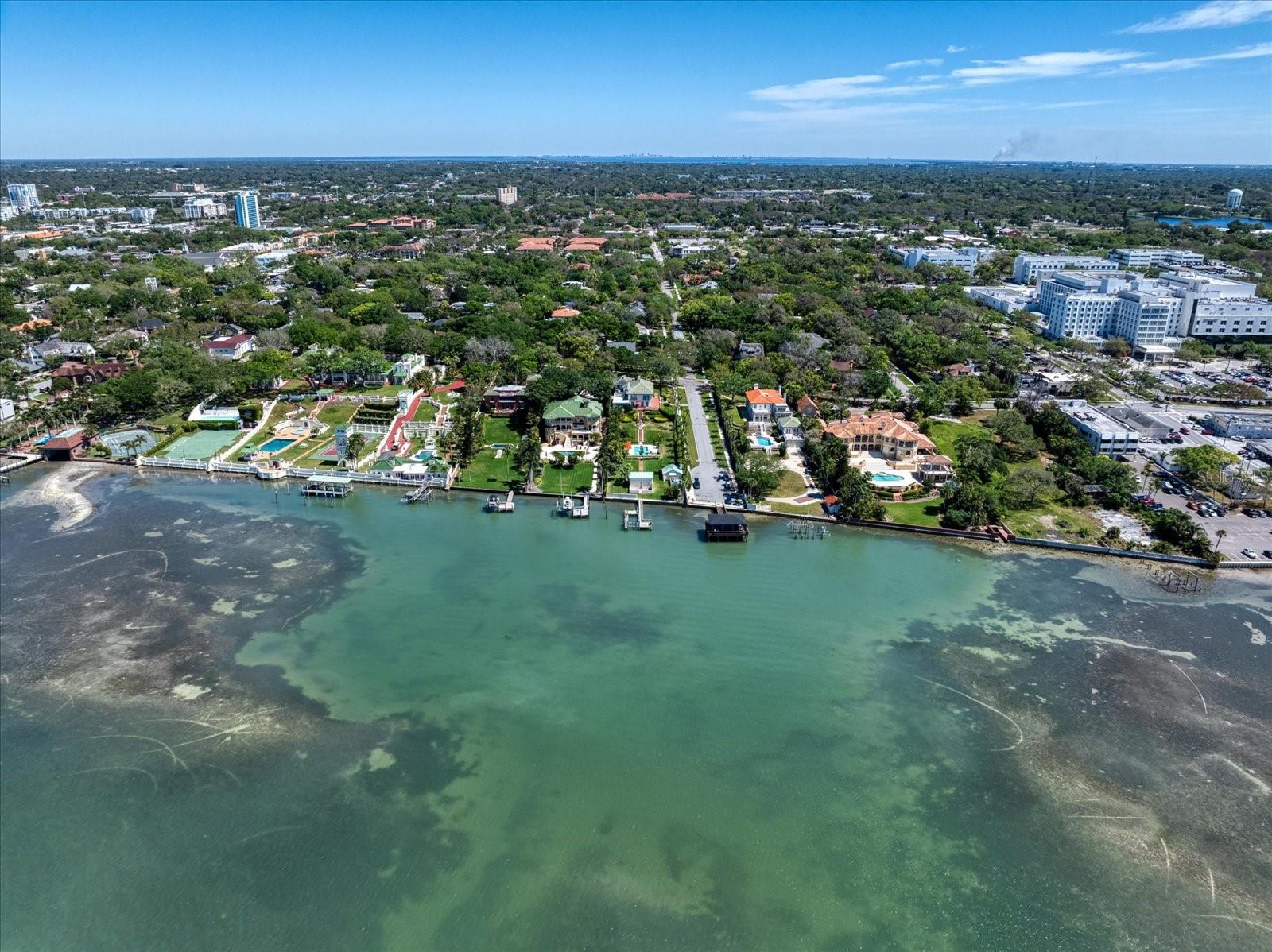 HARBOR OAKS - Residential