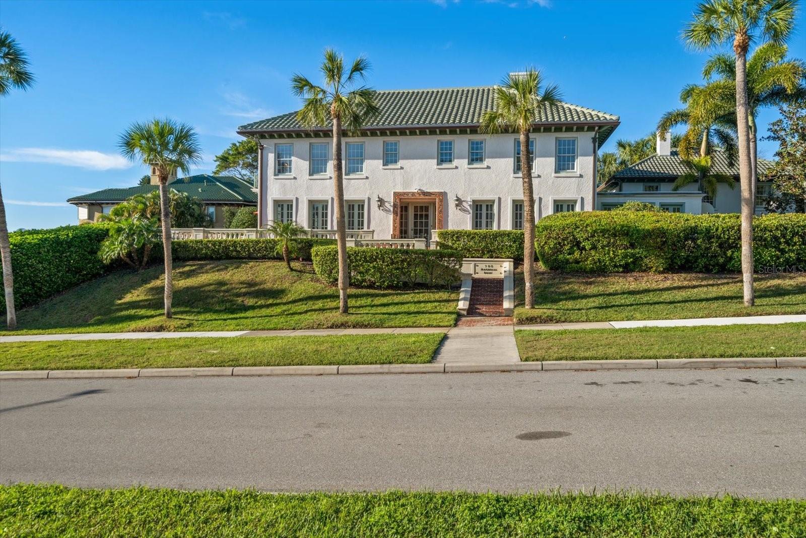 HARBOR OAKS - Residential