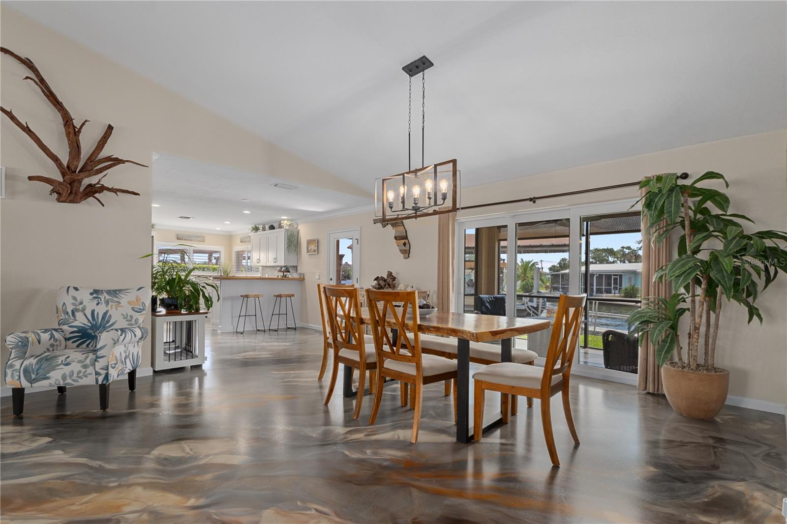 A CRYSTAL SHORE ESTATES - Residential