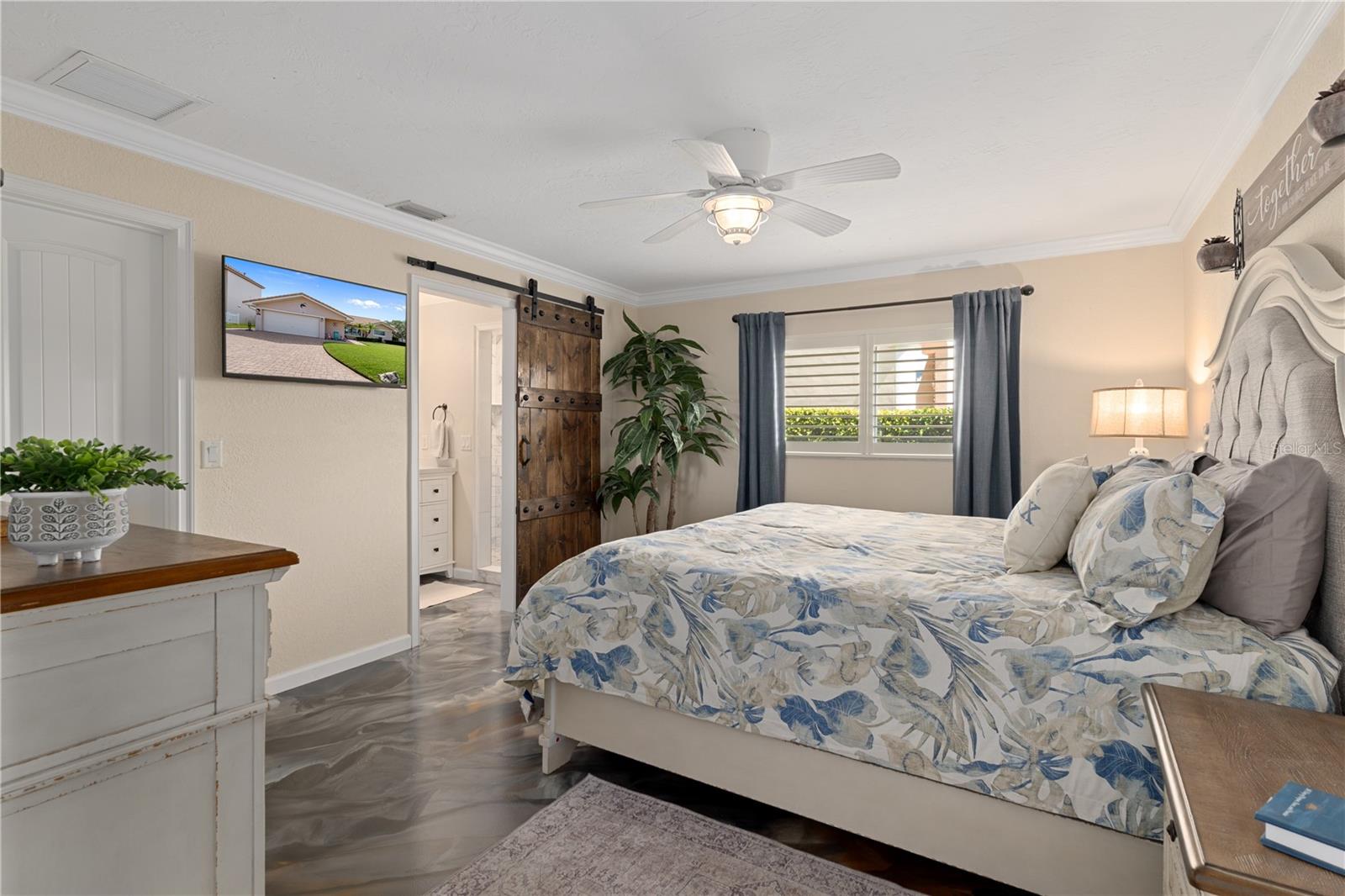 A CRYSTAL SHORE ESTATES - Residential