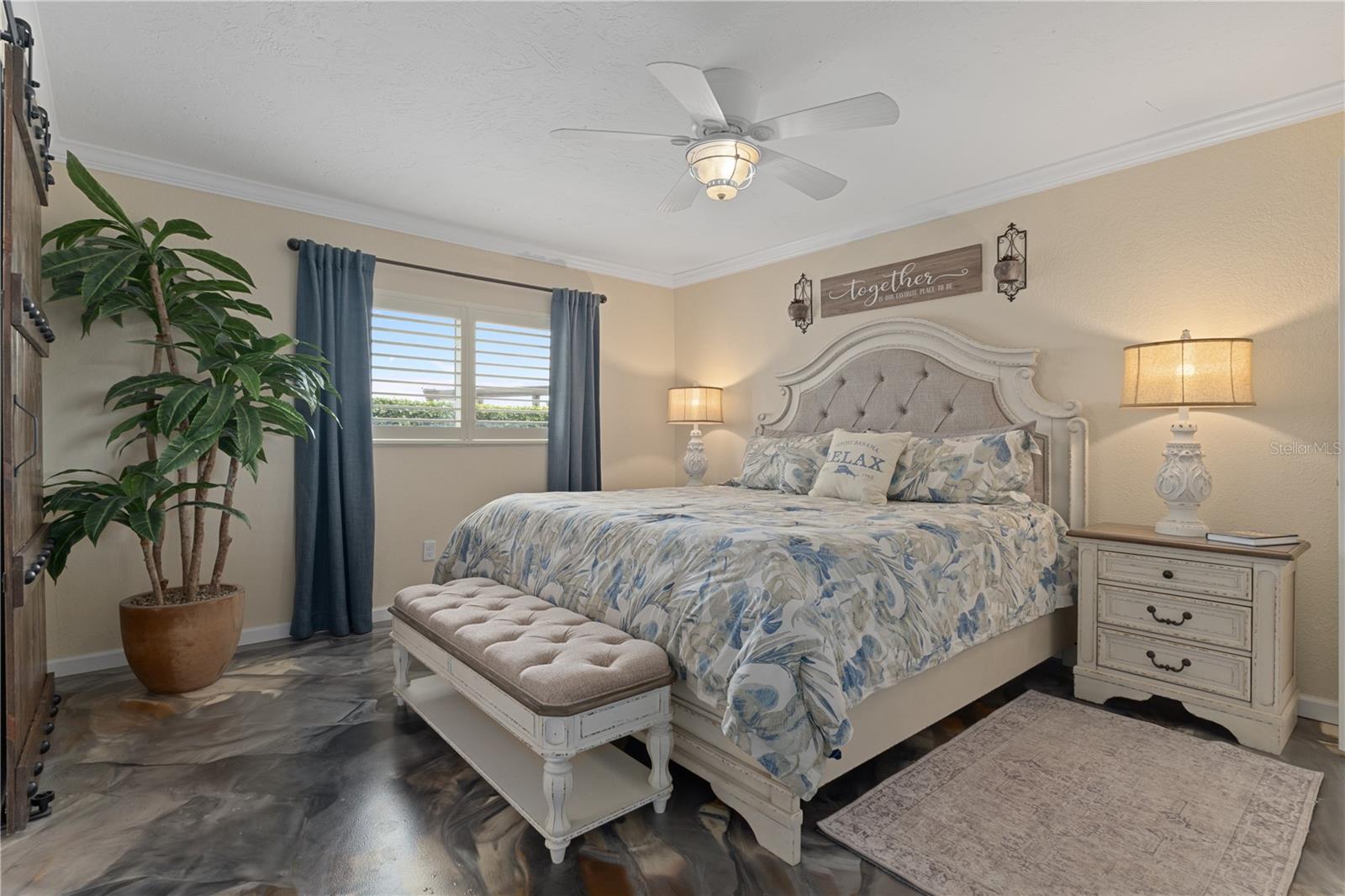 A CRYSTAL SHORE ESTATES - Residential